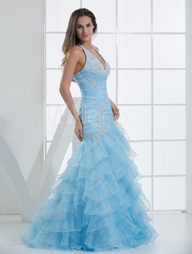 Robe de bal bleu ciel