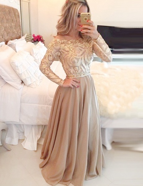 Robe de bal manche longue