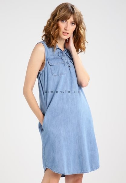 Robe en jean fashion