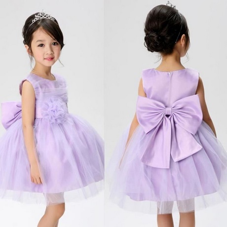 Robe pour enfant pour un mariage