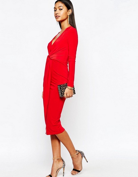 Robe rouge mi longue