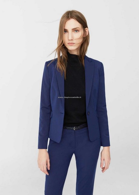 Costume bleu marine pour femme