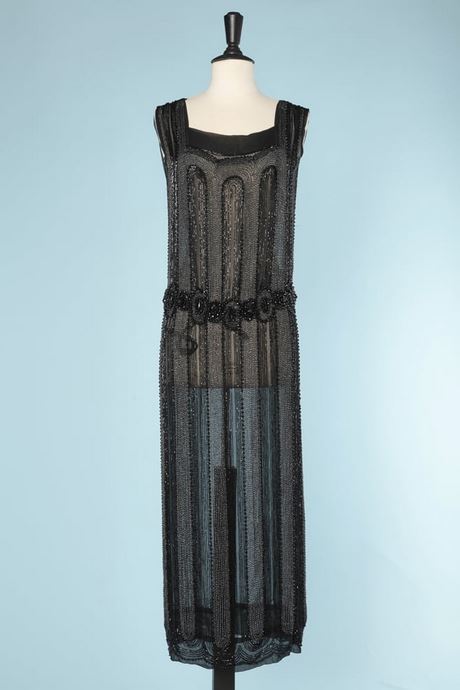 Robe perlée 1920