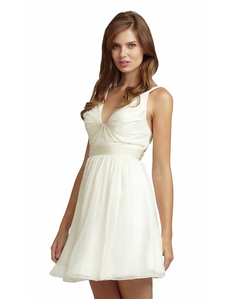 Jolie robe blanche courte
