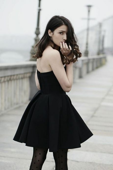 Jolie robe noire courte
