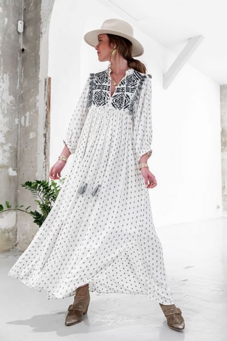 Robe blanche longue boheme