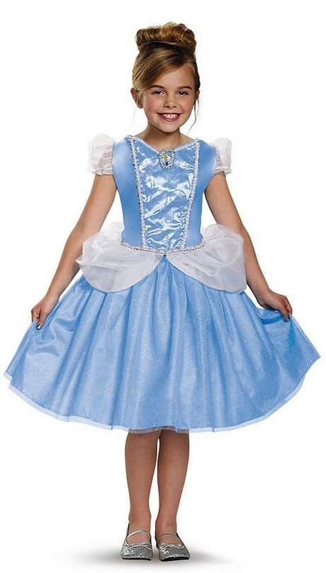 Robe cendrillon film 2020