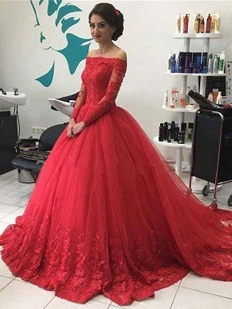 Robe de soirée rouge avec dentelle