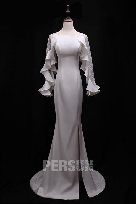 Robe fendue blanche