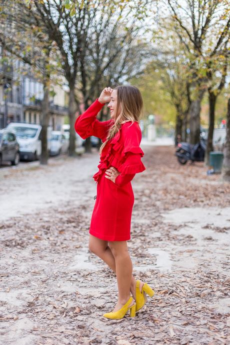 Robe jaune rouge