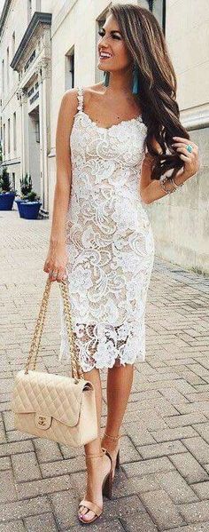 Robe noire chic dentelle