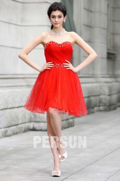 Robe rouge courte bustier