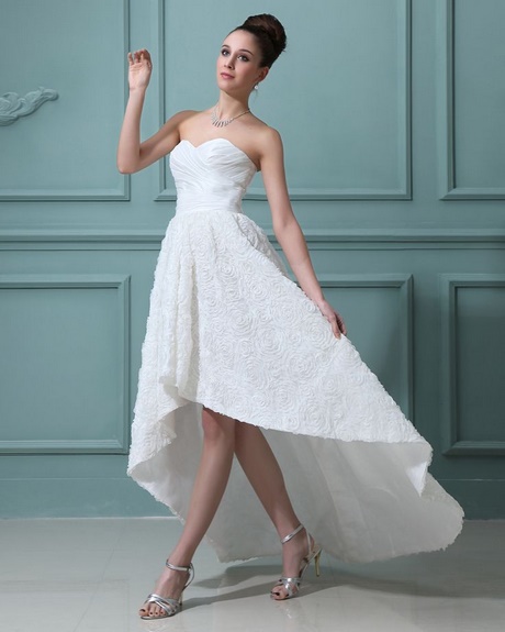 Robe de mariée asymétrique