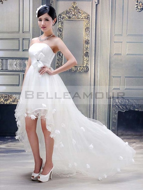 Robe de mariée asymétrique