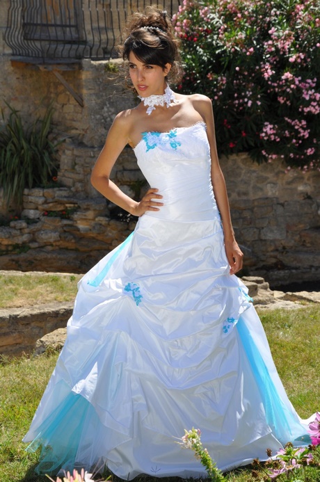 Robe mariee bleu et blanche