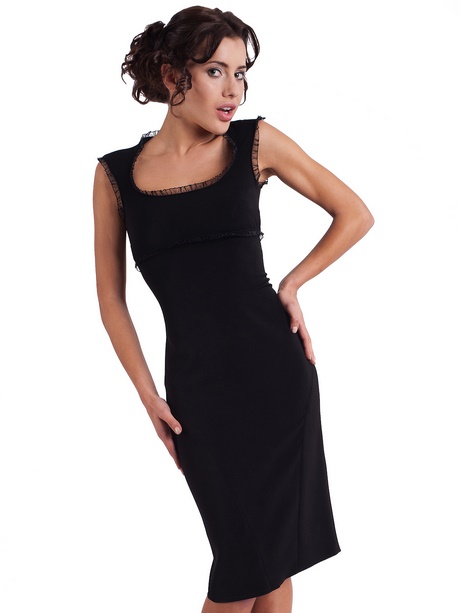 Robe noire fourreau