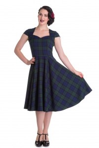 Robe noire pin up