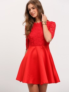 Robe rouge mi longue dentelle