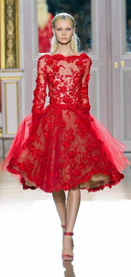 Robe rouge mi longue dentelle