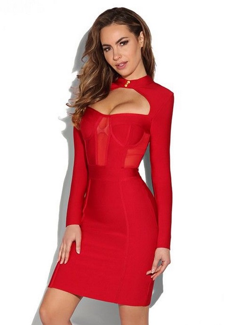 Robe rouge moulante courte