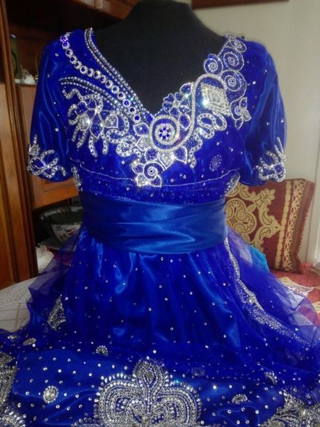 Robe bleu roi et argent