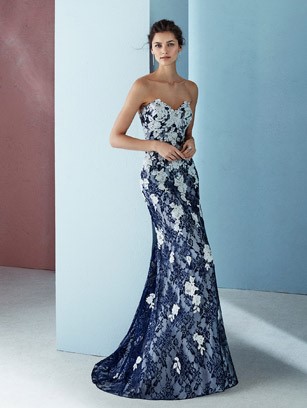 Robe cocktail bleu et blanche