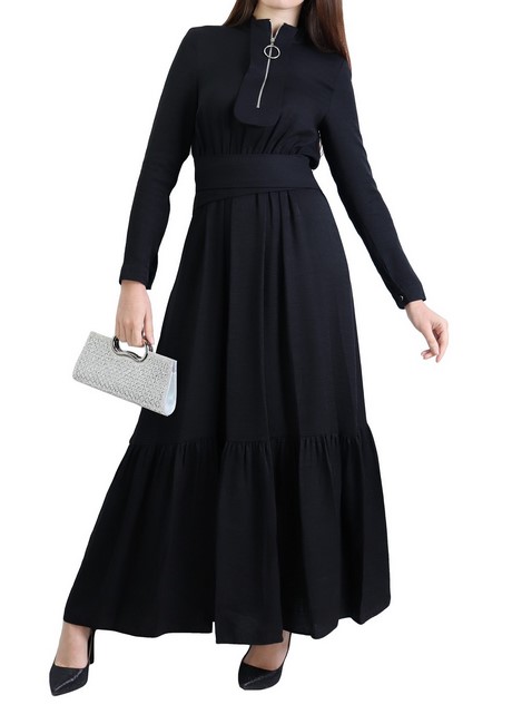 Robe longue cintrée noire