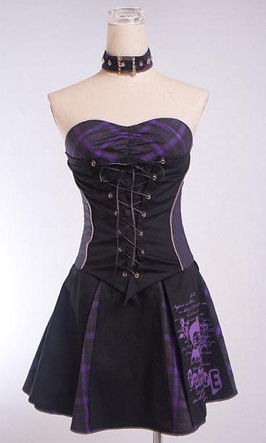 Robe noir et violet