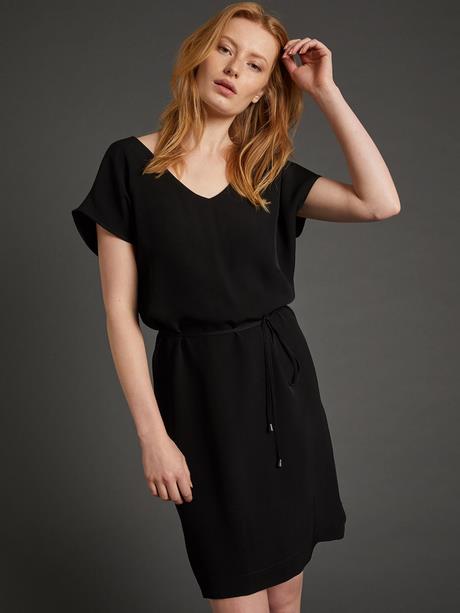 Robe noire courte femme