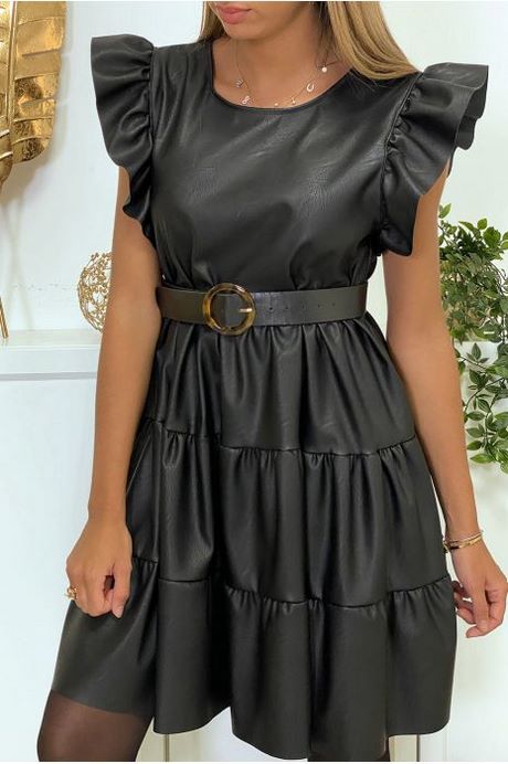 Robe noire volant