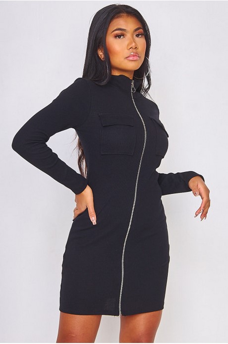 Robe noire zippée