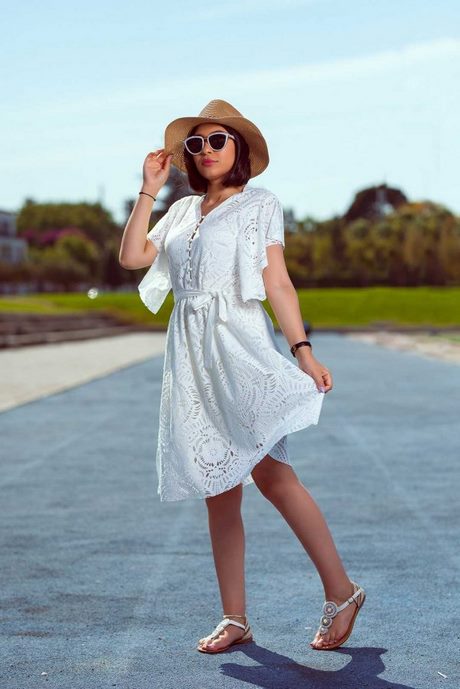 Robe courte blanche femme