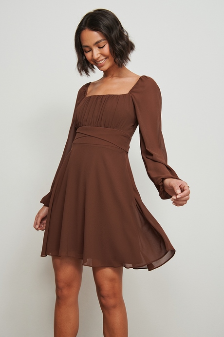 Robe marron manche longue