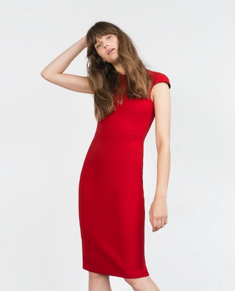 Robe rouge zara