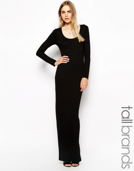 Robe noire longue manches longues