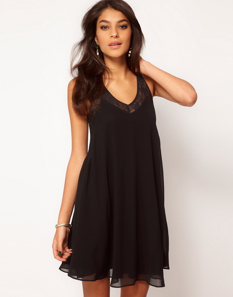 Robe noire pour les fetes