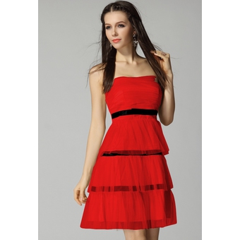 Robe rouge noire