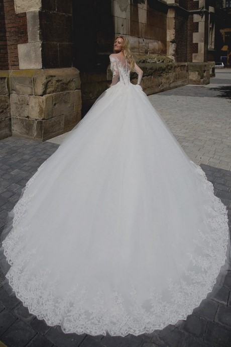 Robe de mariée longue traine princesse