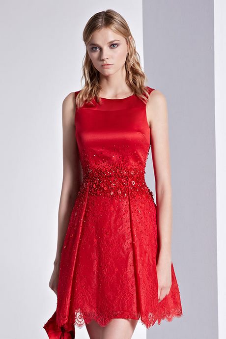 Robe habillée rouge pour mariage