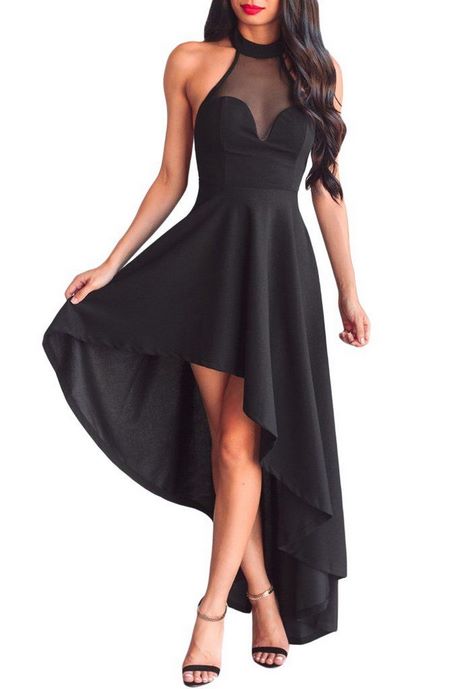 Robe noire longue derrière courte devant