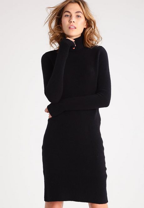 Robe pull noir femme