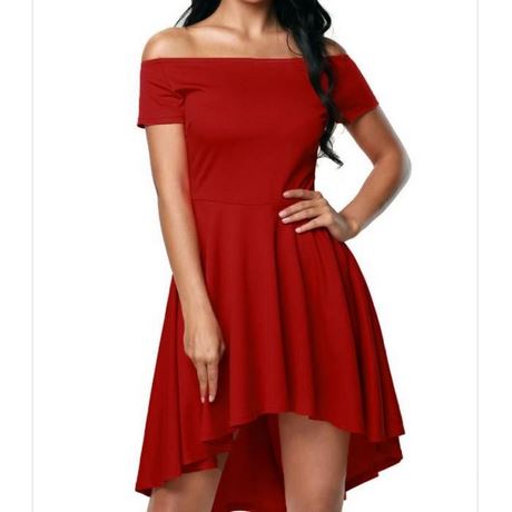 Robe rouge courte devant longue derriere