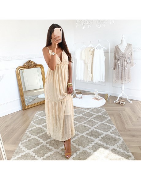 Longue robe beige