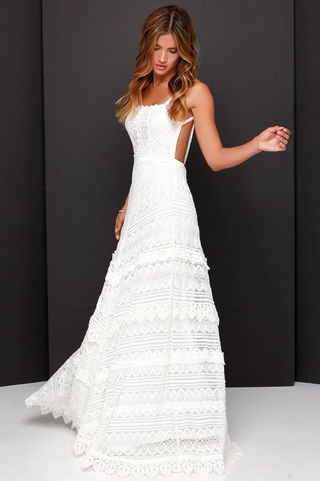 Robe blanche dentelle dos