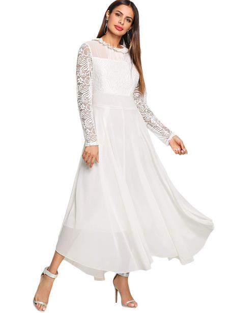 Robe blanche fluide dentelle