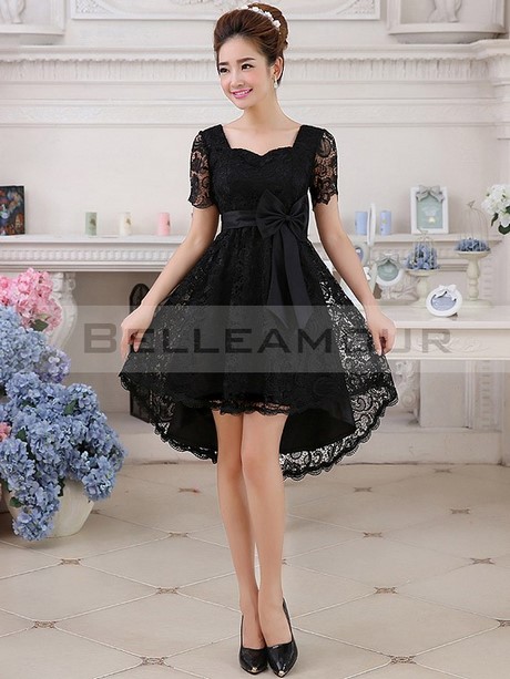 Robe cocktail dentelle courte