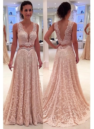 Robe en dentelle pour soiree