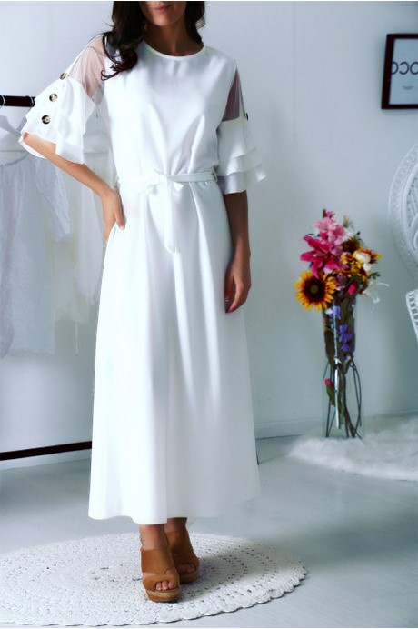 Robe longue blanche avec dentelle