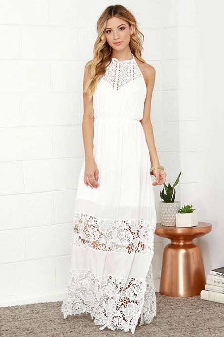 Robe longue blanche avec dentelle