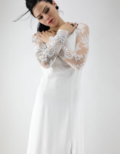 Robe manche longue dentelle blanche